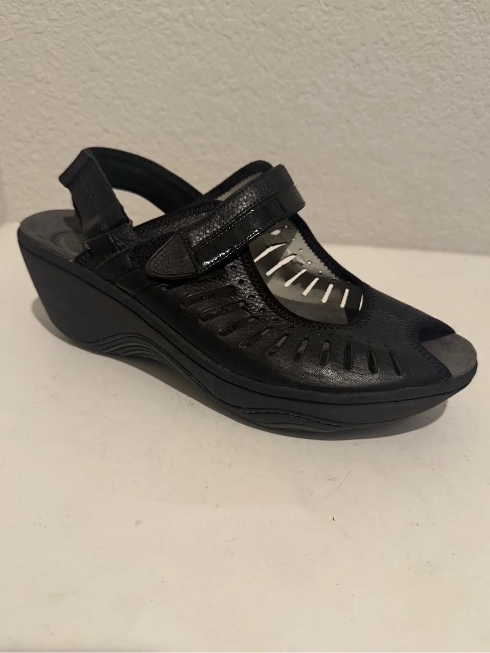 Privo By Clarks Durian Peep Toe Slingback Wedge Black Sandals Size 9